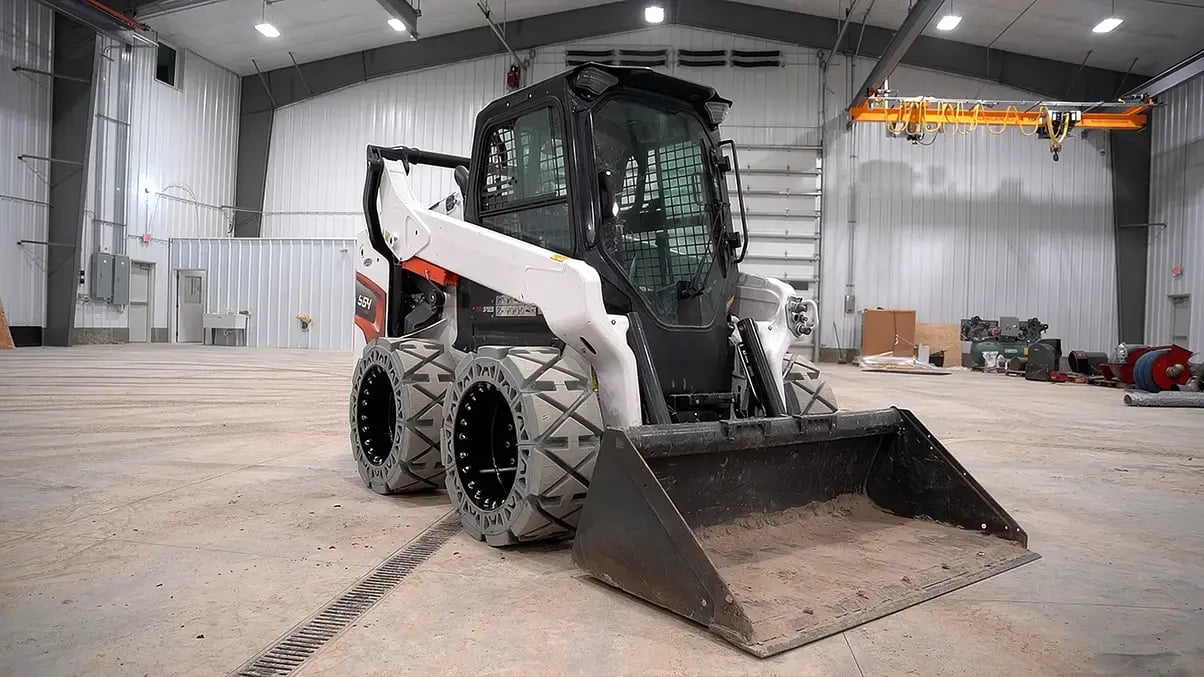 hard surface asphalt skid steer tire