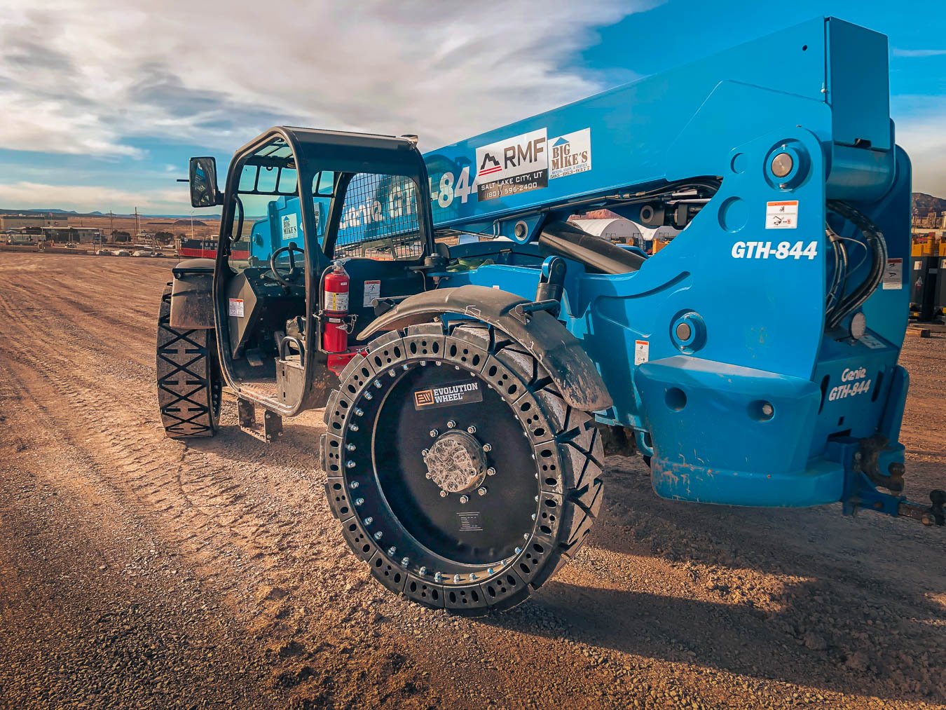 Telehandler Tire Compression | Foam Filled Telehandler Tires vs Solid