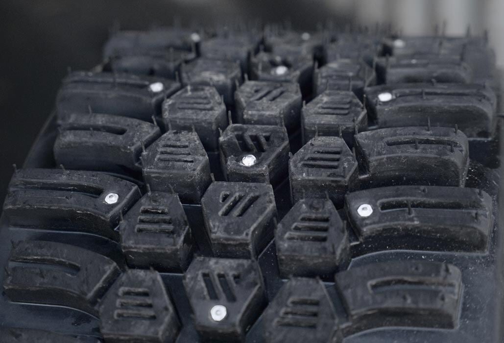 Studded EWRS-SNOW airless solid tire