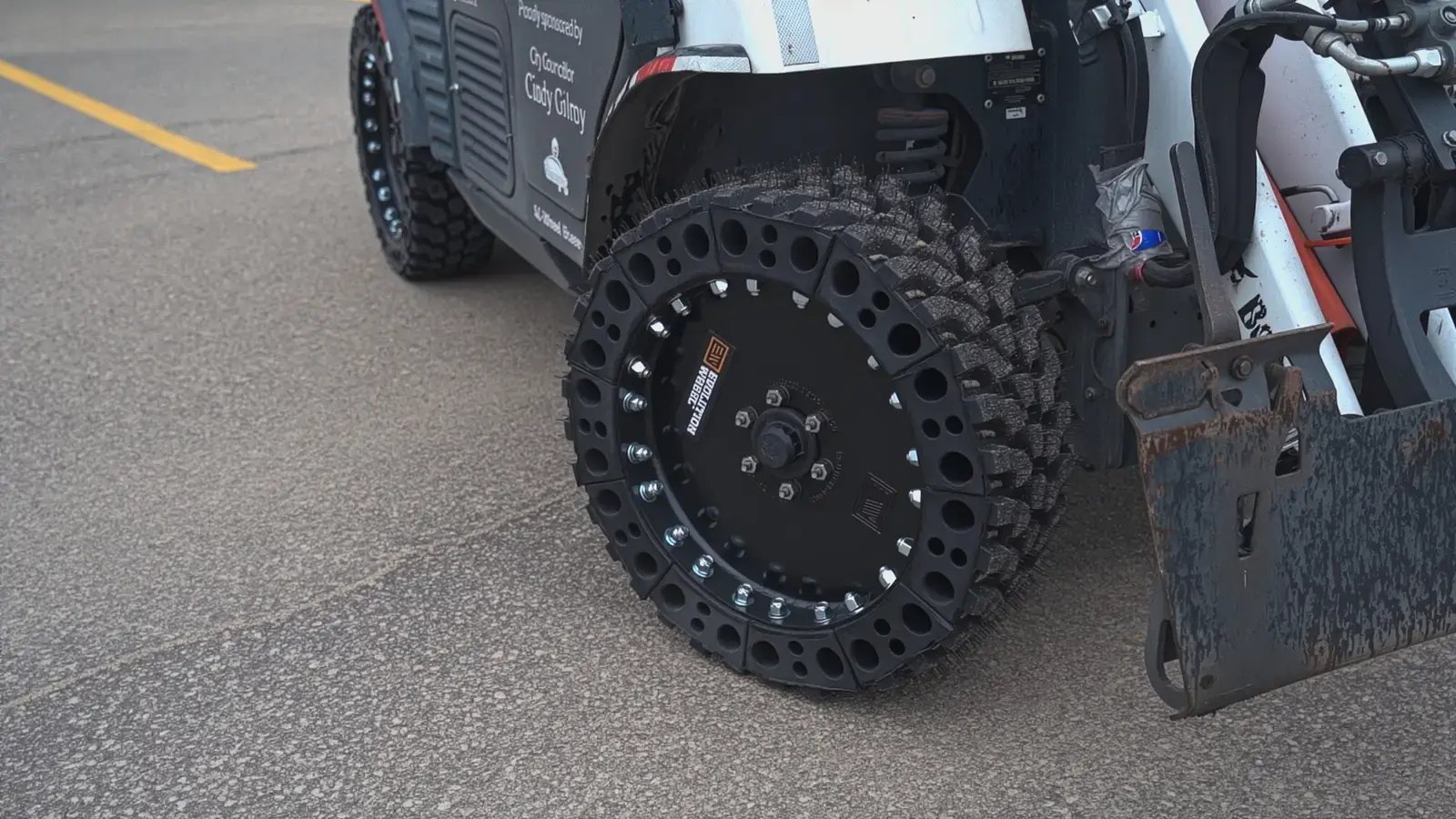 bobcat toolcat solid tires