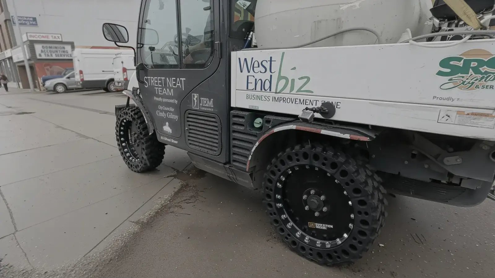 solid tires bobcat toolcat