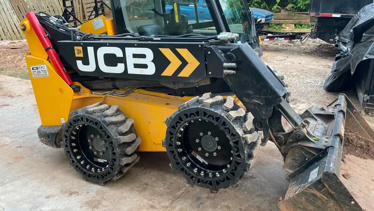 ewrs-at jcb skid steer tires