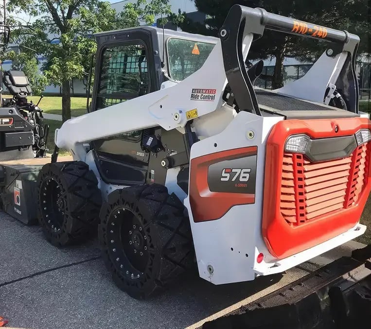 asphalt skid steer tires