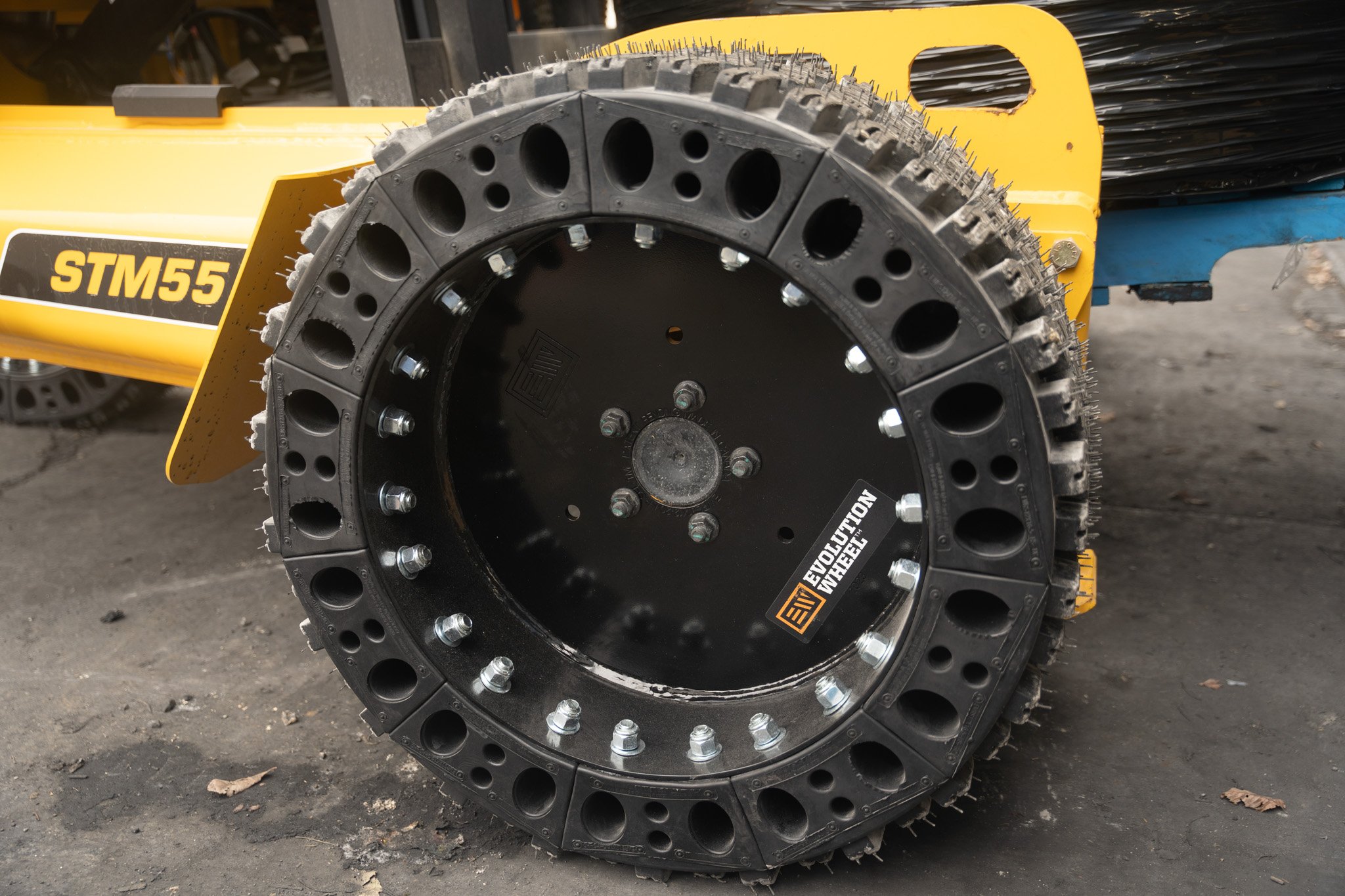 Evolution Wheel - Truck Mounted Forklift Tires