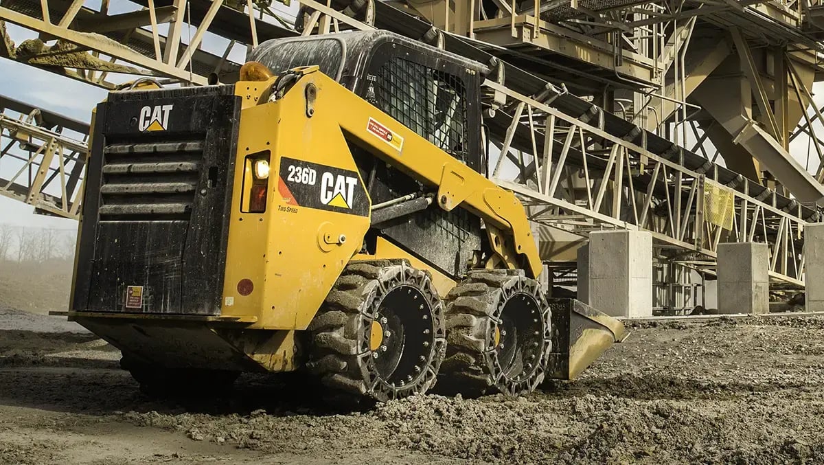 cat 236D cat skid steer tires