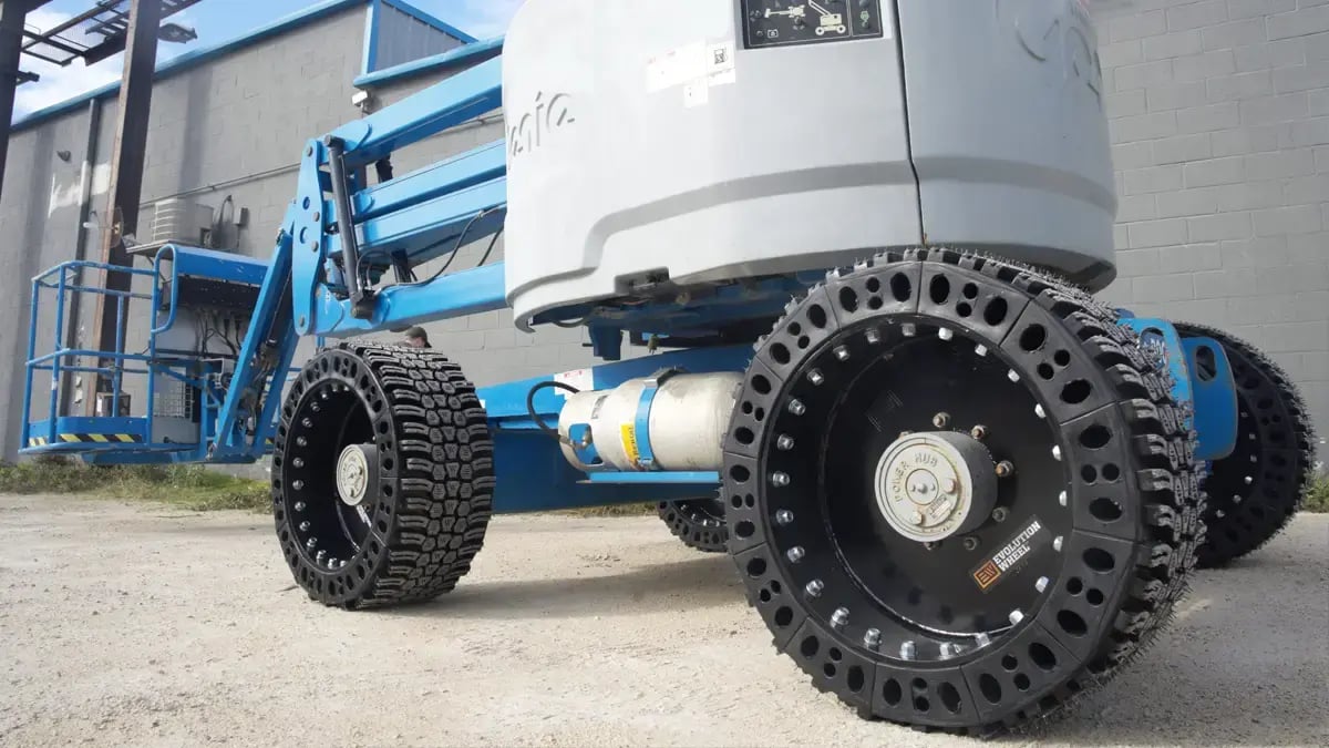 airless ewrs-awp 355/55D625 tires on awp
