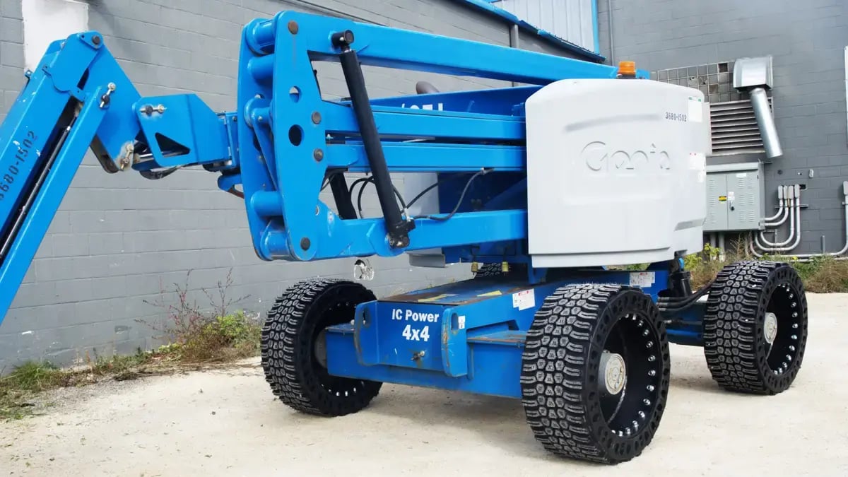 solid aerial work platform tires 355/55D625