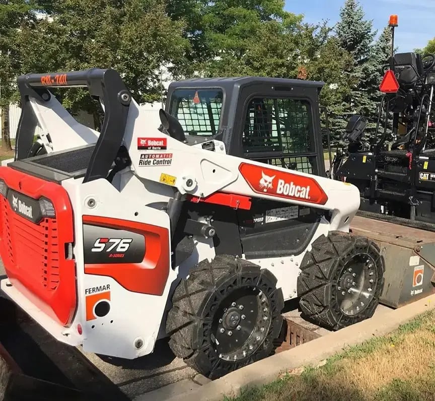skid steer segmented solid tires