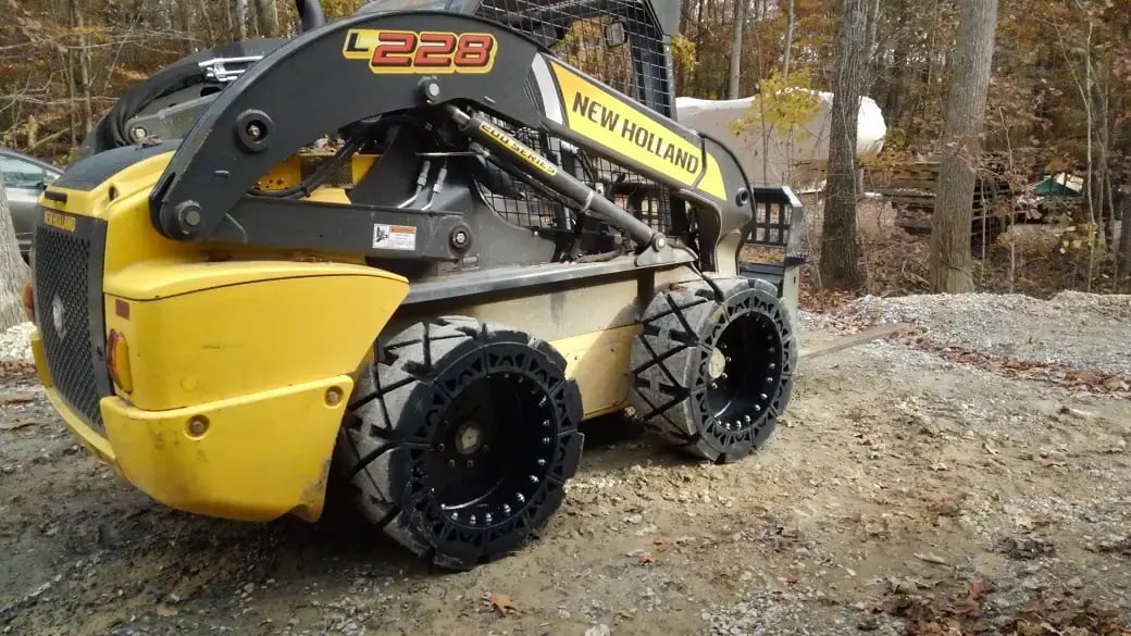 skid steer ewrs-hs solid tires