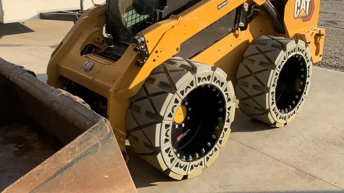 non marking tires for skid steer