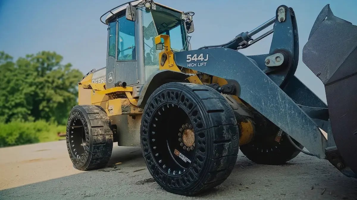 deere 544j solid tires