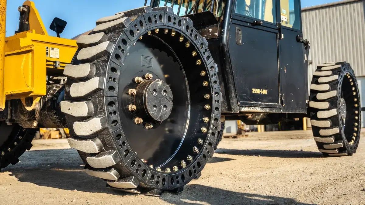 airless telehandler tires ewrs-th-at