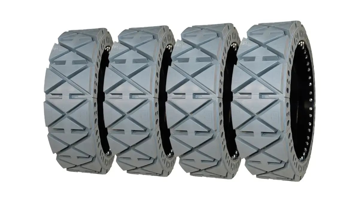non-marking solid telehandler tires