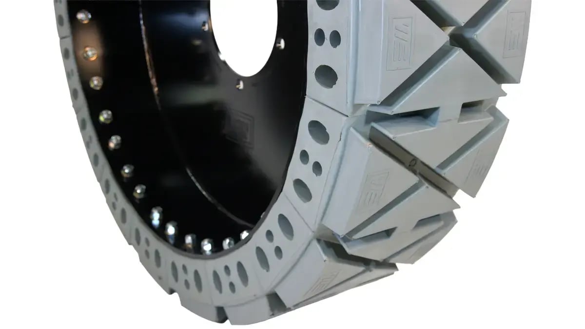 non marking tread ewrs-th-nm tires