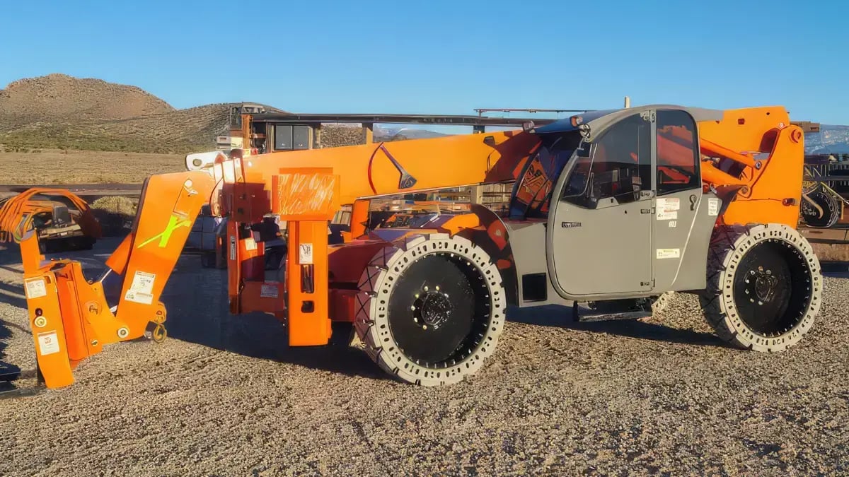 telehandler on ewrs-th-nm tires