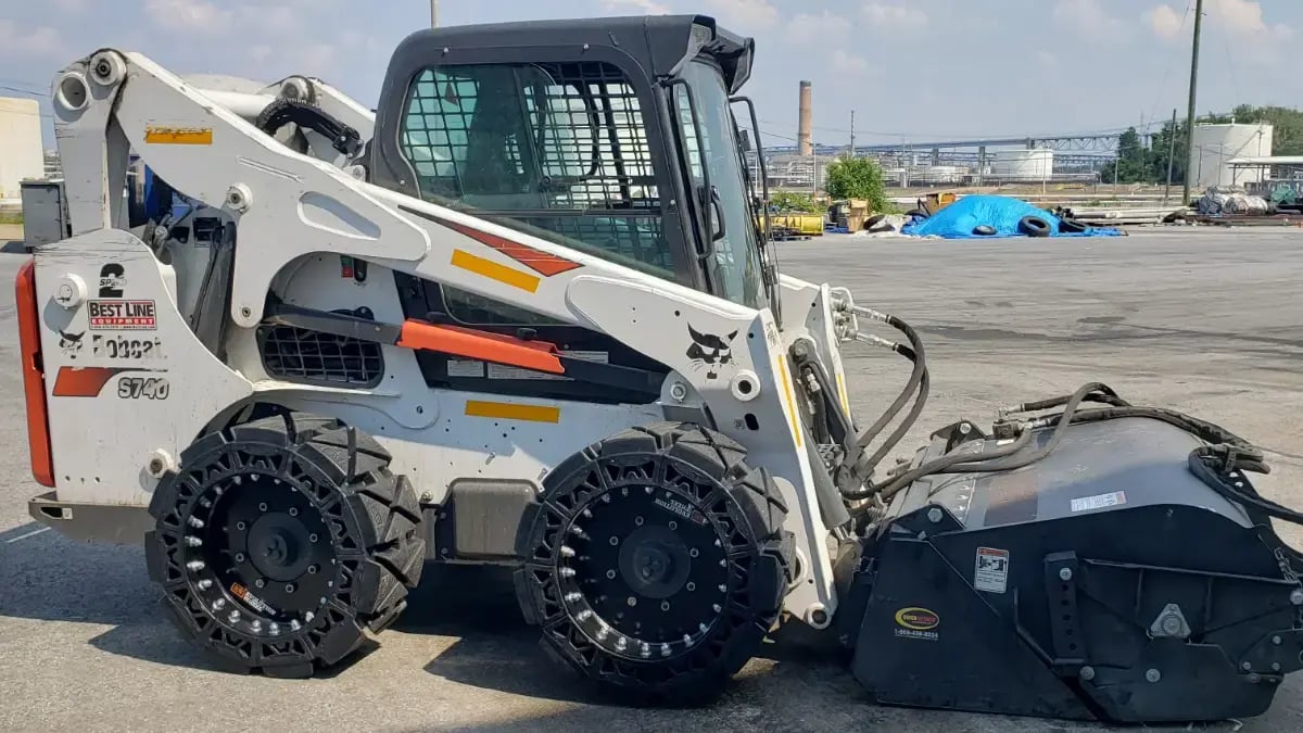 skid steer solid tire