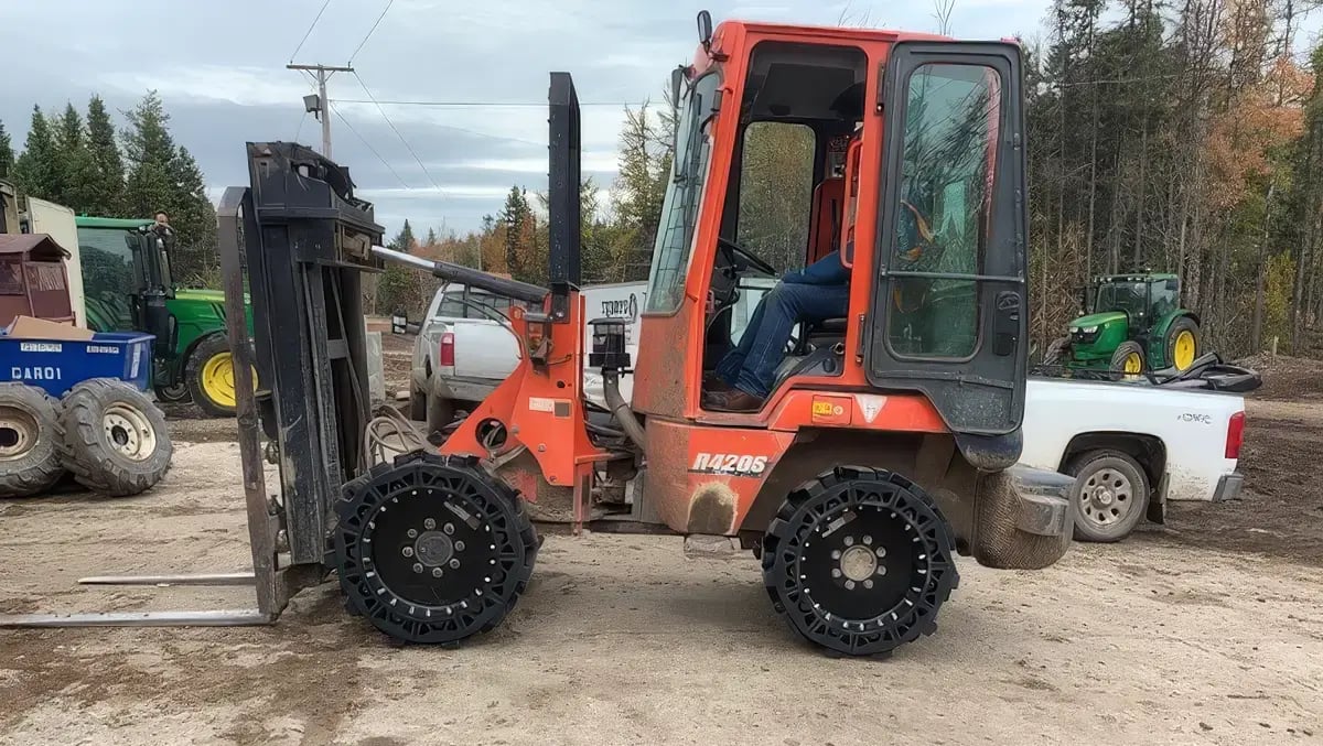 kubota airless machine tires