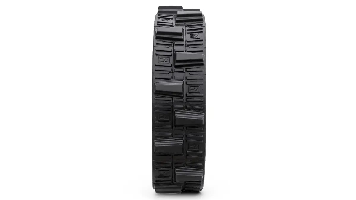 pivot-xt tire tread