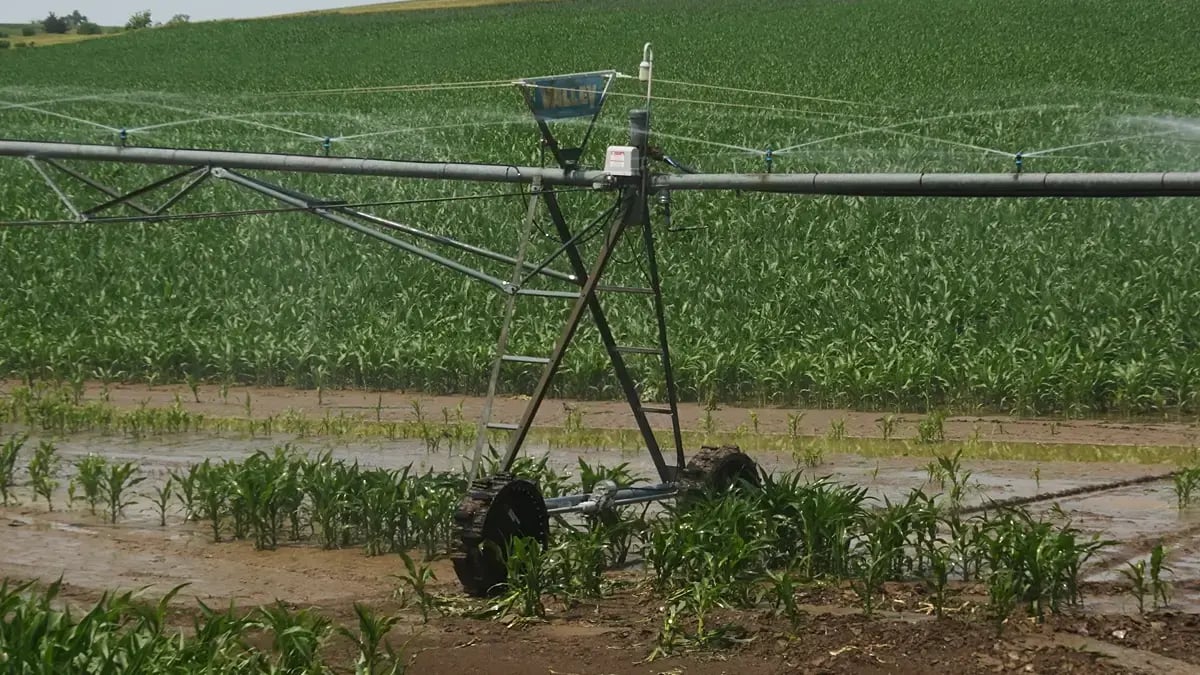 airless tire for pivots