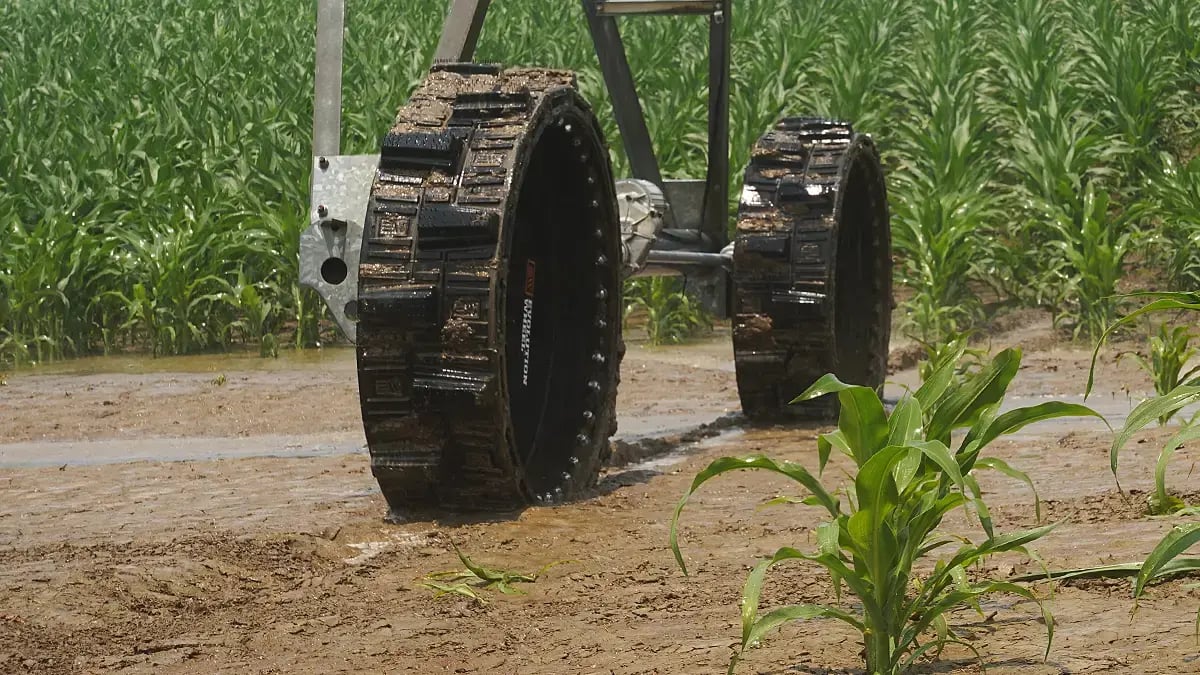 airless tire for pivots