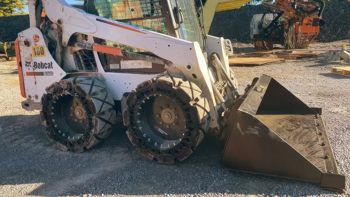 airless bobcat tires