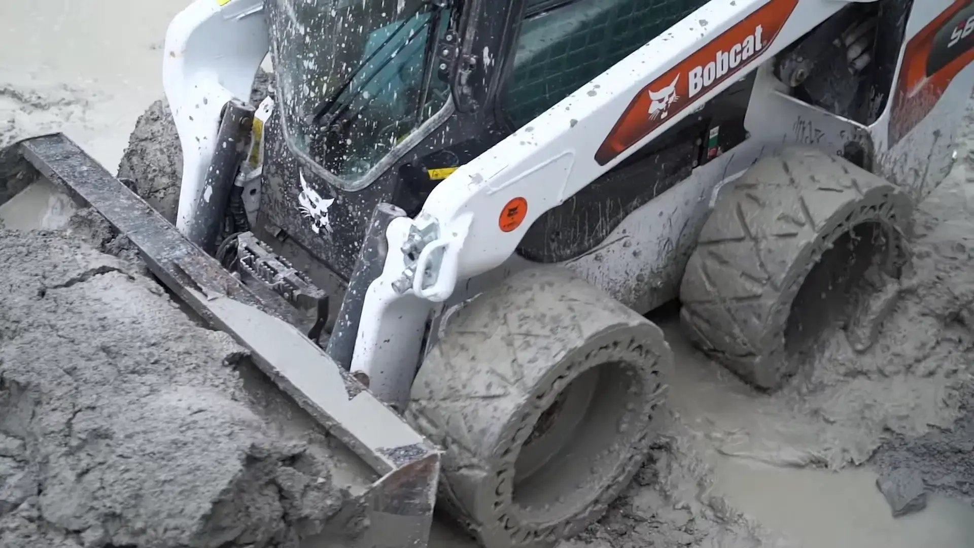 solid hard surface tire video