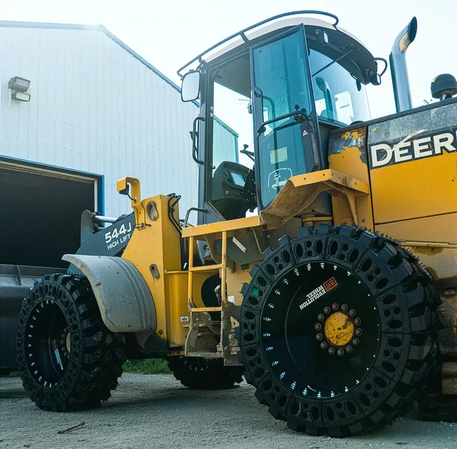 Airless solid wheel loader tires