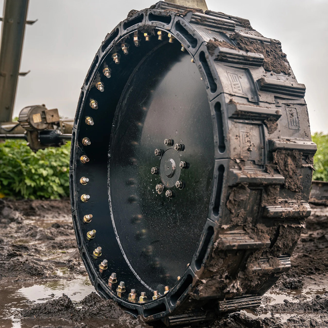 a segmented ailress pivot tire in a field